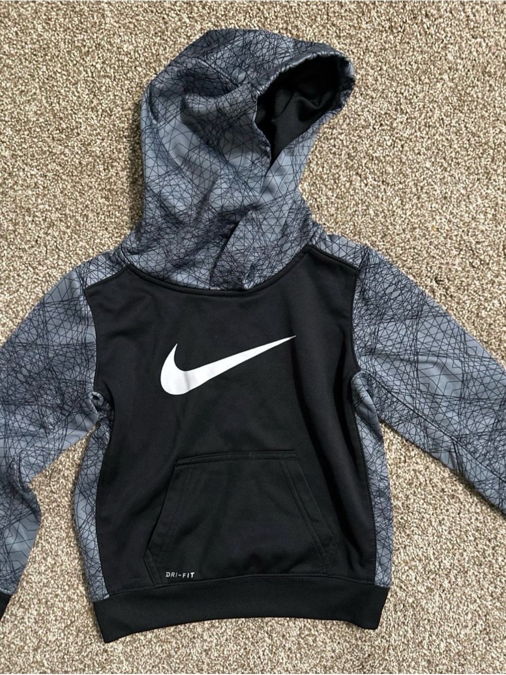 Nike Black & Gray Kids Dri-FIT Graphic Hooded Sweatshirt 3t- 4t